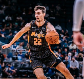 战术调整显 战术调整显