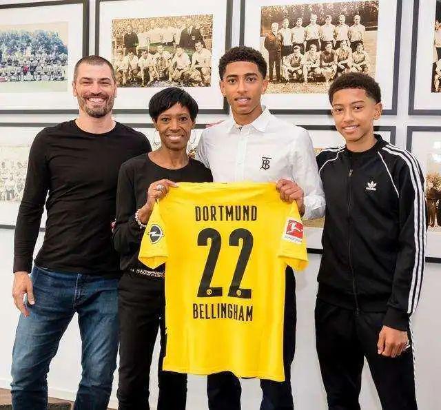 球迷热血沸 球迷热血沸