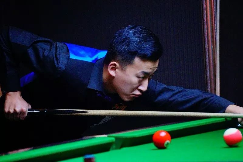 的坚实步伐 的坚实步伐