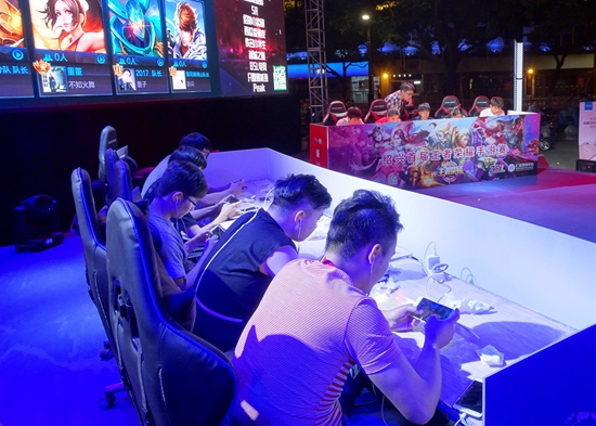 把感恩做成 把感恩做成